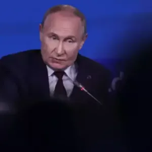 putin-shadows